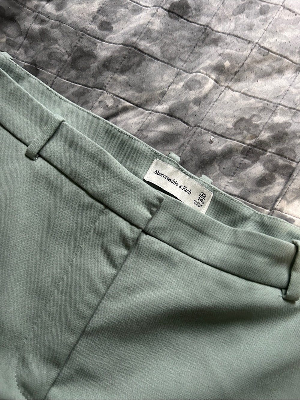 Abercrombie & Fitch Mid-Rise Trousers in Mint Green